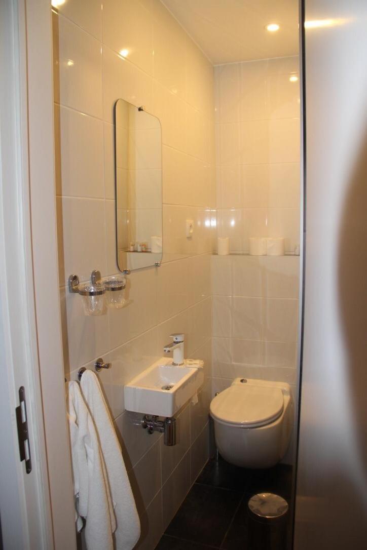 Hotel Frederiksborg Koekelberg Екстериор снимка